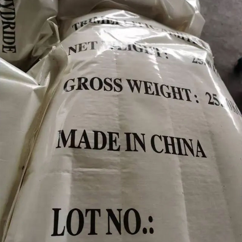 Varför är organiska kemikalier kritiska i moderna industrier?